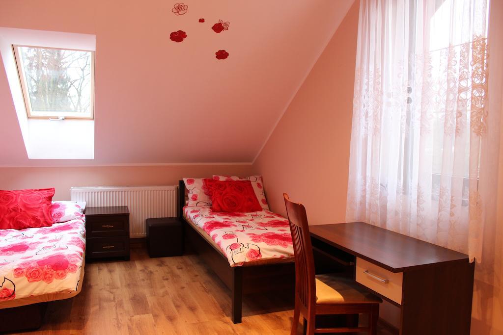 Pensjonat Agroturystyczny Pod Modrzewiem Bed & Breakfast Florczaki Room photo