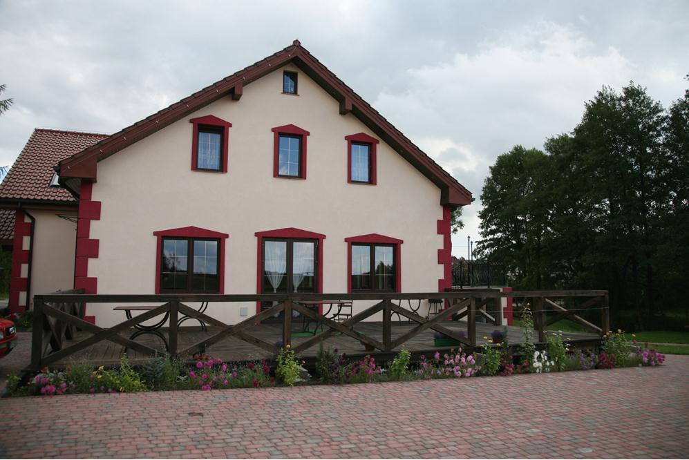 Pensjonat Agroturystyczny Pod Modrzewiem Bed & Breakfast Florczaki Exterior photo